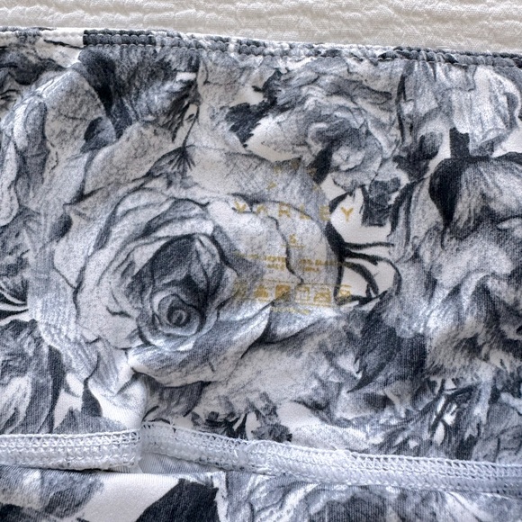 Varley Grey Rose Printed Legging - Picture 7 of 8